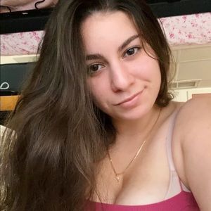 Meet your Posher, Beatriz